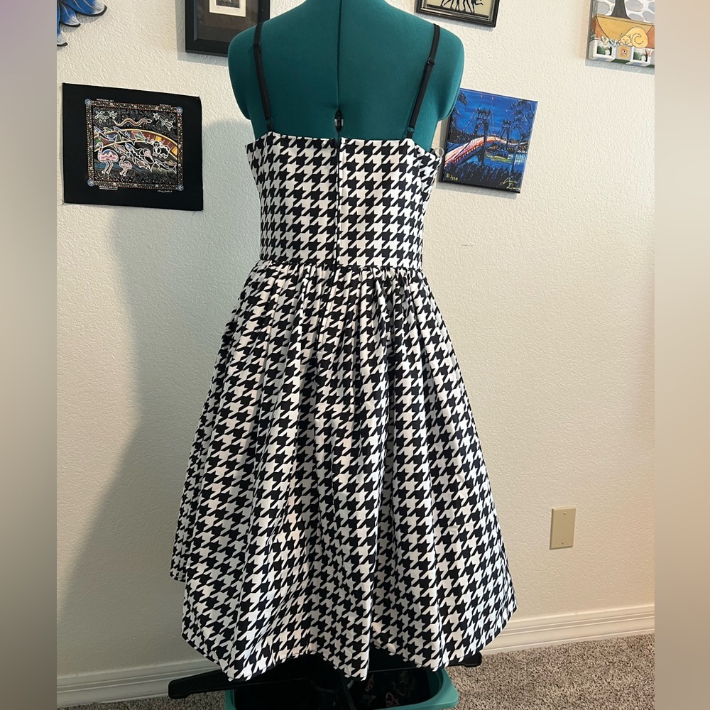 NWT Unique Vintage Black and White Houndstooth Spider Dress - Picture 3 of 11